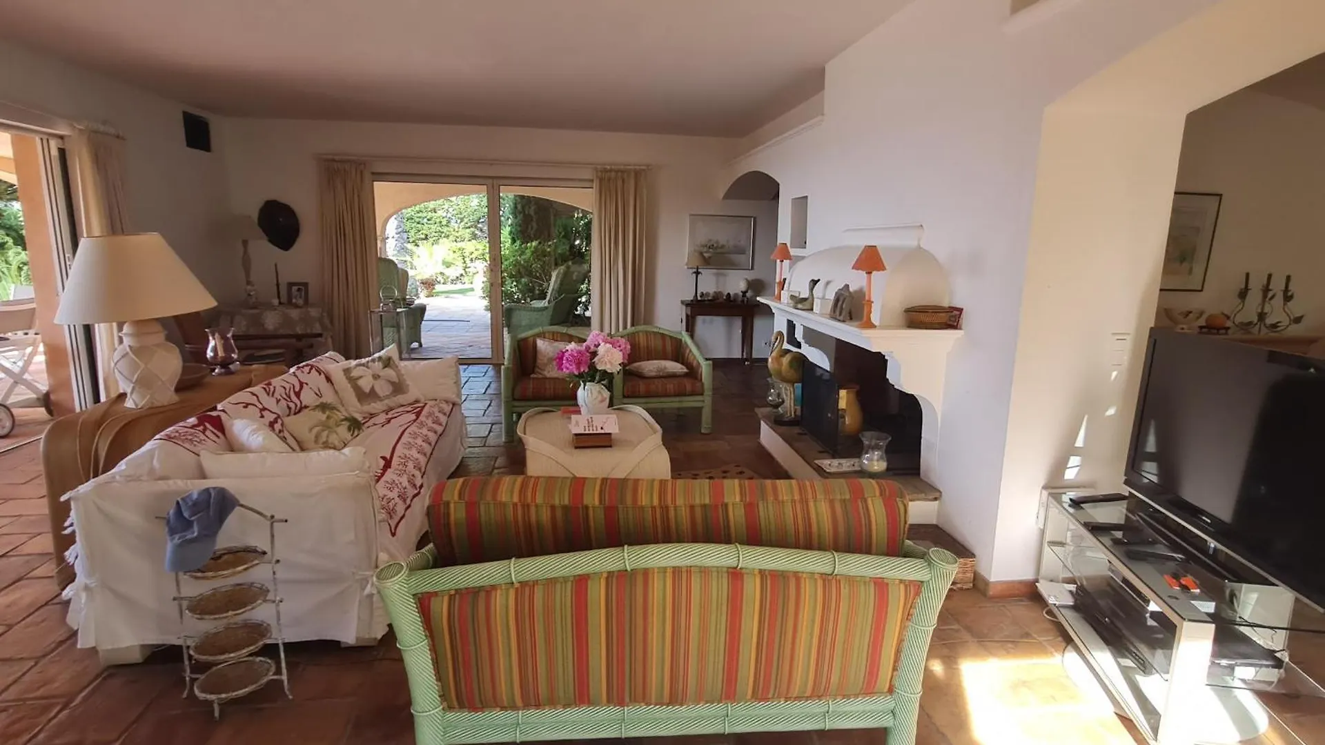 Villa 6 Pieces Climatisee Avec Piscine Privee A Grimaud - Fr-1-780-10